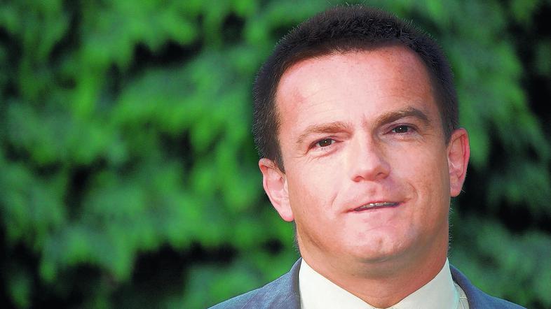 Bruno Komac med protikriznimi ukrepi našteva nižanje stroškov, širitev na nove t