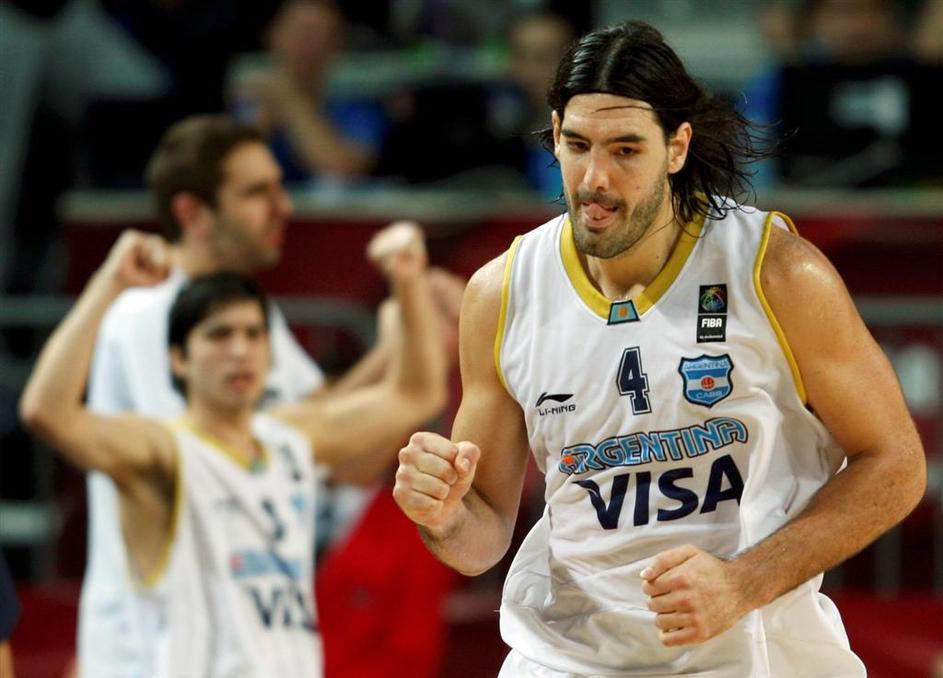 Luis Scola