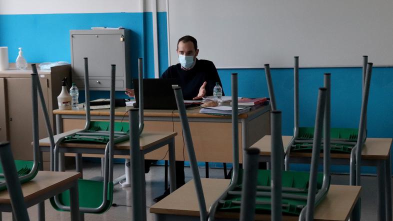 Koronavirus in šola