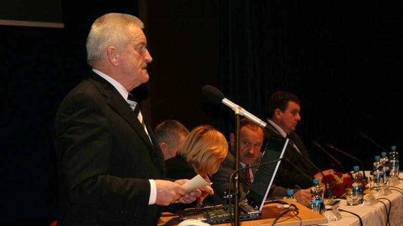 Javne razprave o zastopnikih pacientovih pravic se je udeležil tudi minister Mik