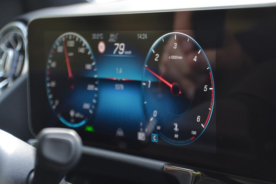 Mercedes-Benz razred B | Avtor: Gregor Prebil