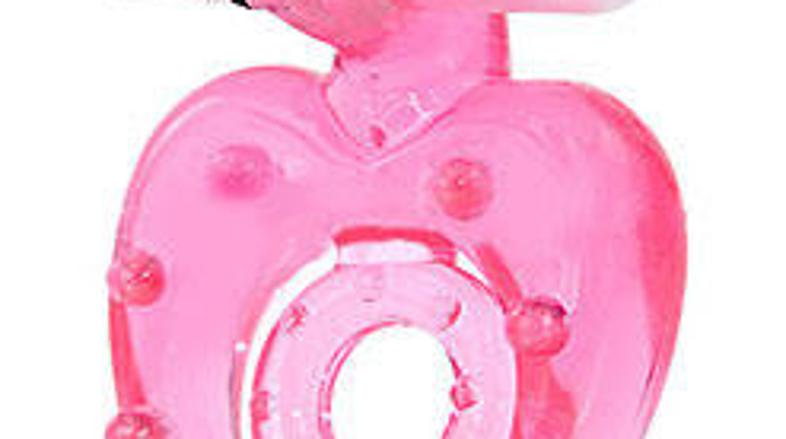 Lovers Ring ponuja užitke tako zanjo kot zanj.