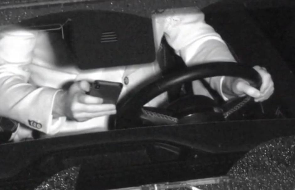 Kamera za mobilnik za volanom | Avtor: Nizozemska policija