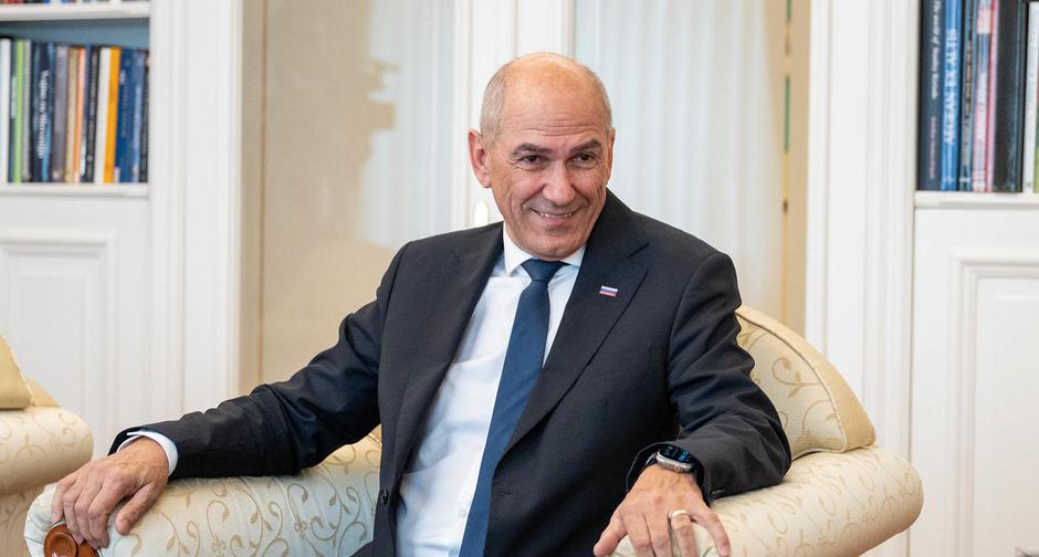 Janez Janša Nataša Pirc Musar predsedniki parlamentarnih strank pri predsednici Nataši Pirc Musar | Avtor: UPRS/Boštjan Podlogar