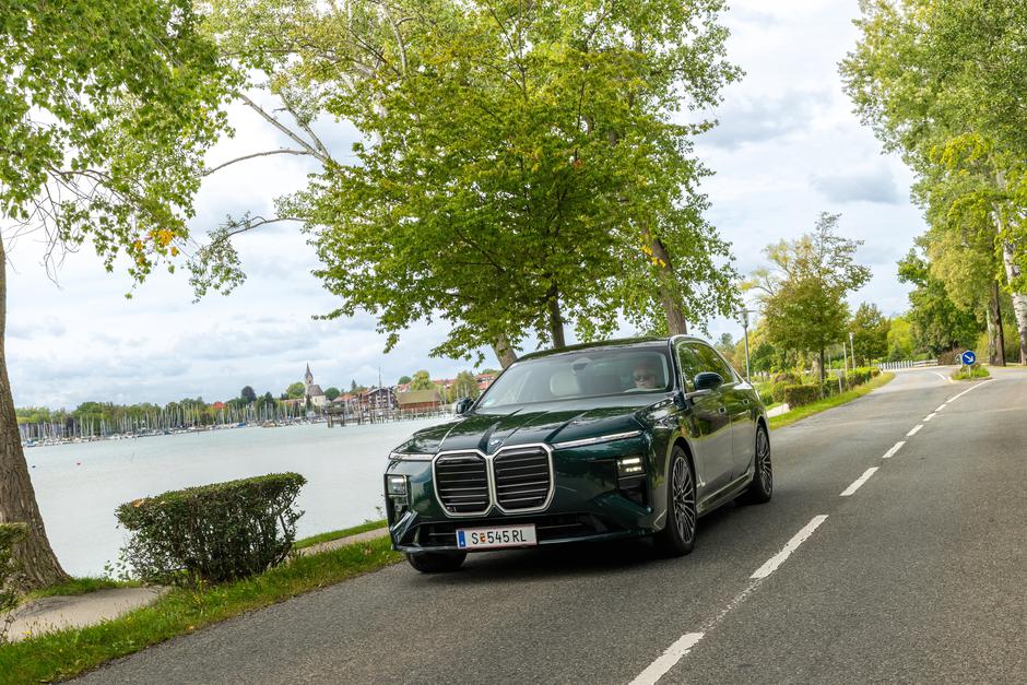 BMW serija 7 | Avtor: Žiga Intihar/BMW