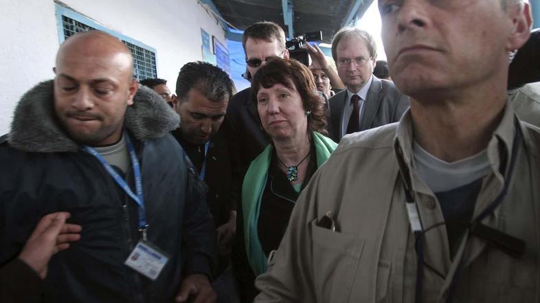 Uro pred obiskom Ashtonove so na Izrael spet padle rakete. (Foto: Reuters)