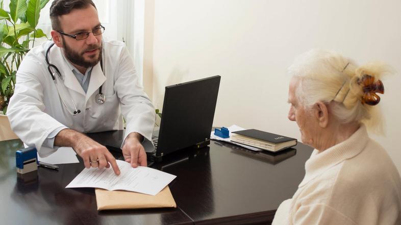 Zdravnik zdravniški pregled pri zdravniku