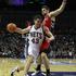 Kris Humphries in Andrea Bargnani