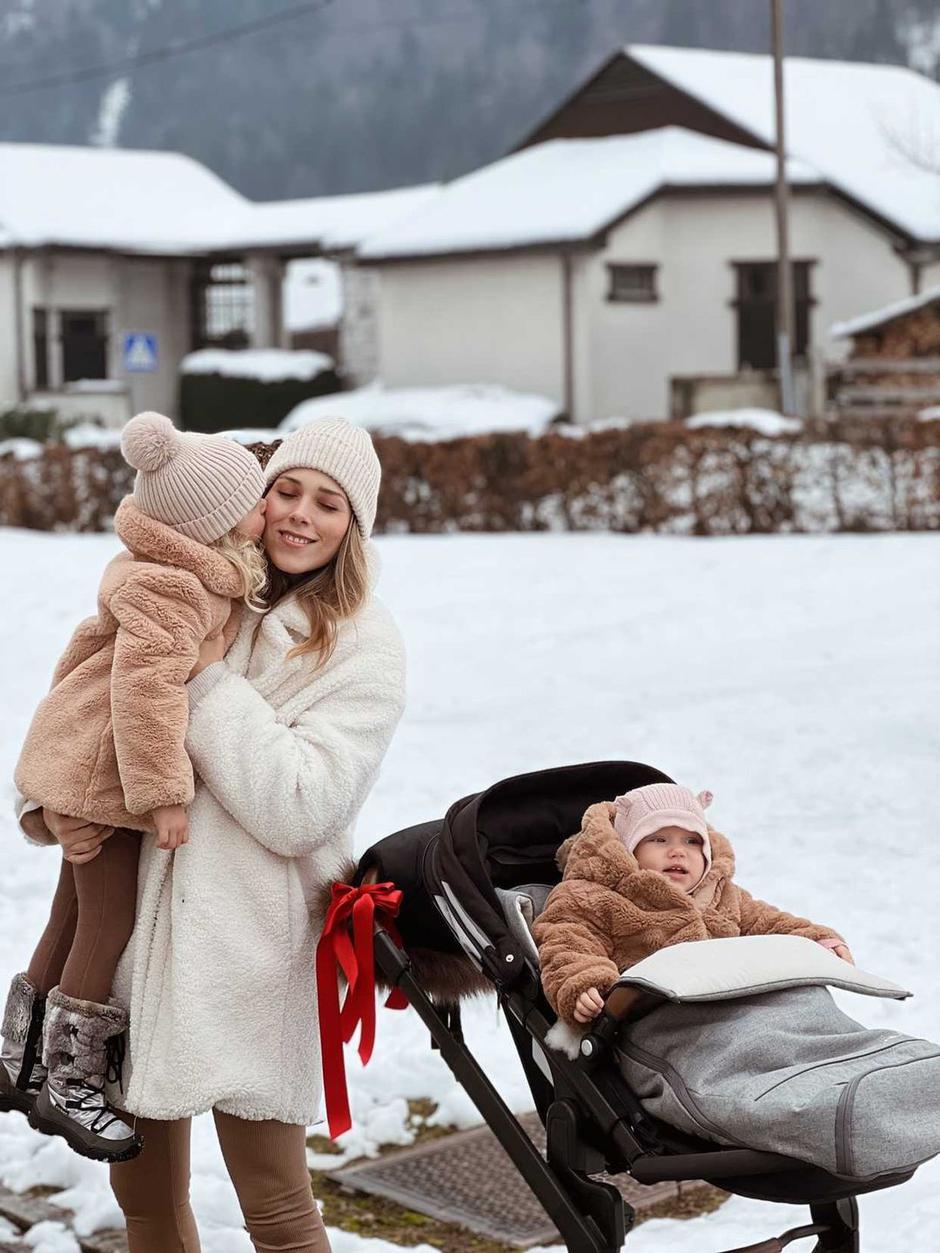 Eva Ahačevčič Pakiž | Avtor: Eva Ahačevčič Pakiž in Mali zakladi obdarujejo