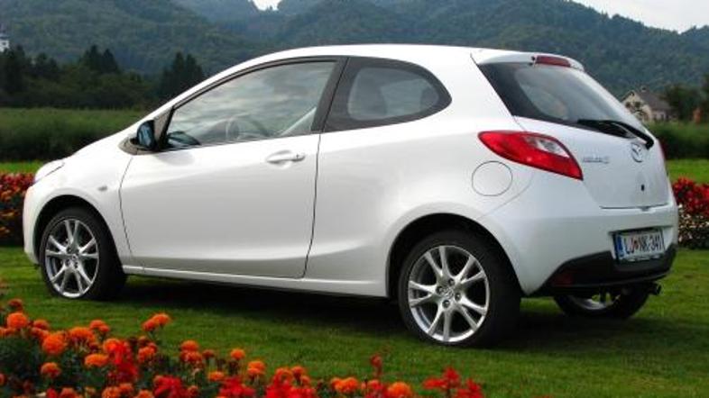 Lani je bila na avtomobilskem salonu v New Yorku za svetovni avtomobil leta razg