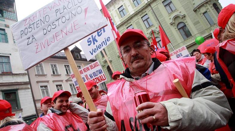 SDS s spremembo zakona želi, da bi podatki o premoženju in poslovanju sindikatov