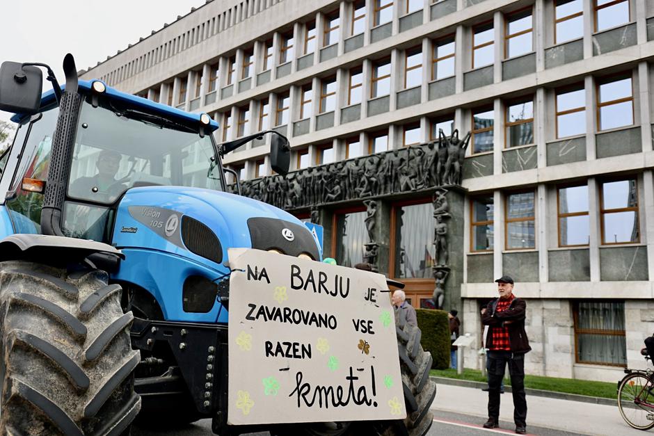 protestni shod kmetov v središču prestolnice | Avtor: Saša Despot