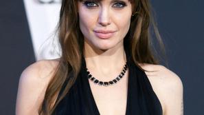 angelina jolie, 