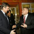 Mesić bo sicer v Sloveniji dan po hrvaški premierki Jadranki Kosor, ki se bo v s