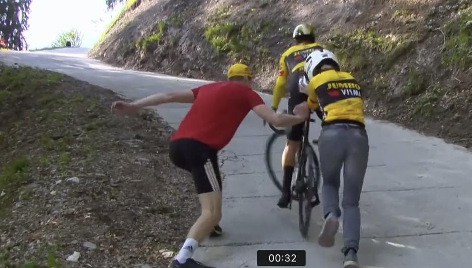  | Avtor: Reševalni pas/Twitter