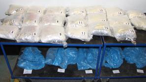 Tovornjak na Obrežju s 23 kg konoplje