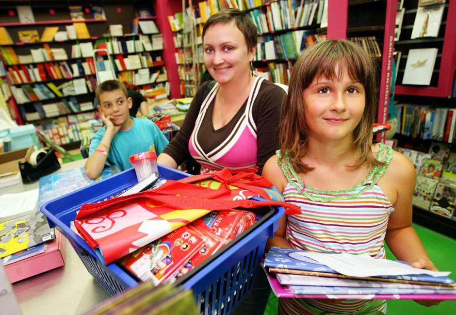 Na ministrstvu za šolstvo težave z učbeniki označujejo s petimi P: preobsežno, p | Avtor: Žurnal24 main