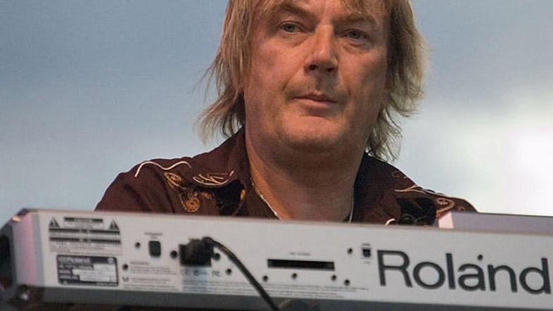 Geoff Downes danes (zgoraj) in nekoč(spodaj). S skupino Asia bo v sredo nastopil