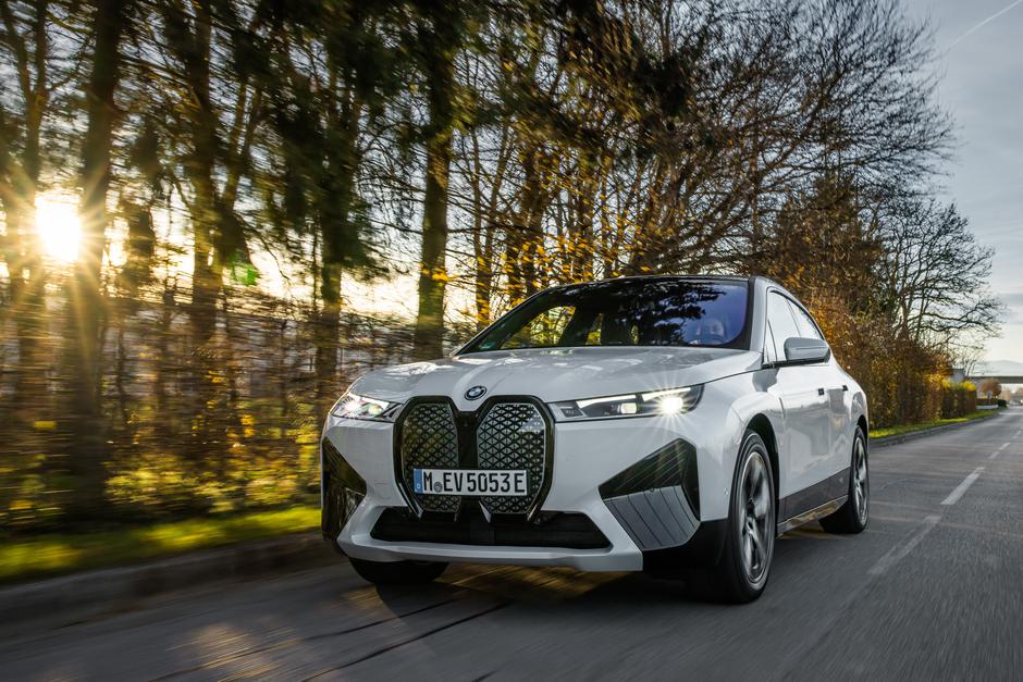 BMW iX | Avtor: BMW