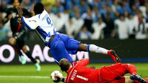 Manuel Neuer, Jackson Martinez