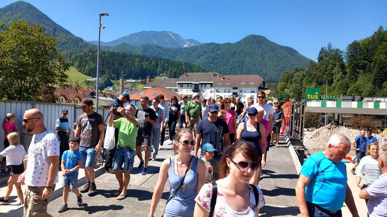 Otvoritev mostu v Mežici