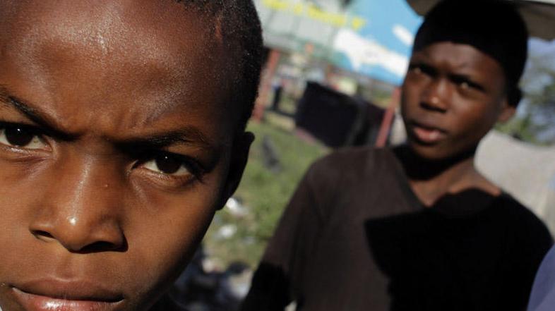 otrok, Haiti, sirote