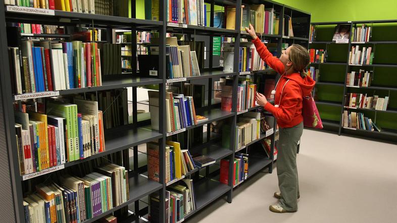 V MKL se trudimo zaposlovati nove sodelavce, ki poleg tega, da izpolnjujejo pogo