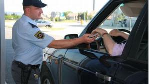 Bodite pazljivi (tudi), ko prestopite mejo. (Foto: policija.si)