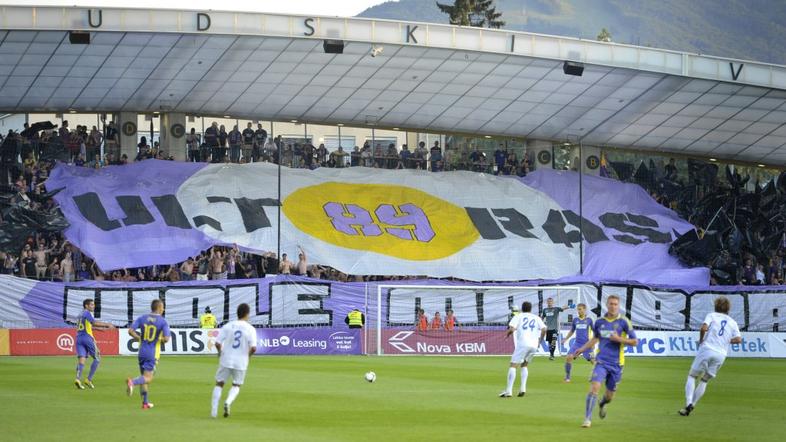 viole navijači ljudski vrt Maribor-Željezničar