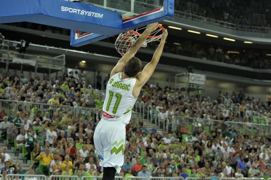 Goran Dragić Slovenija Francija Stožice košarka