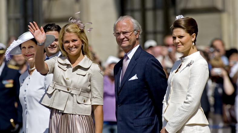 Madeleine se zaradi očeta nerada vrača v Stockholm. (Foto: Reuters)