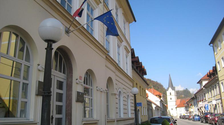 Krško okrožno državno tožilstvo je včeraj izreklo oprostilno sodbo povzročitelju