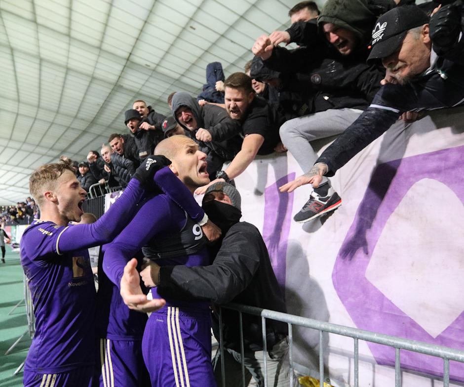 Šport: Kazni tako za Maribor kot za Olimpijo | Avtor: twitter NK Maribor