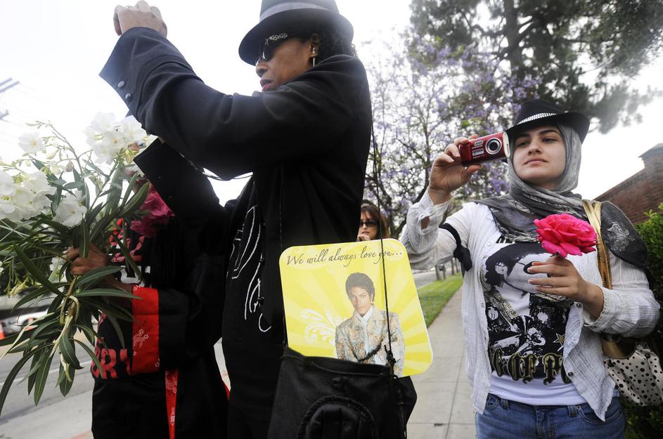 Michael Jackson Forest Lawn Memorial Park