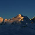 Val d`Isere leži v Savojskih Alpah blizu italijanske meje. Panorama SP bo čudovi