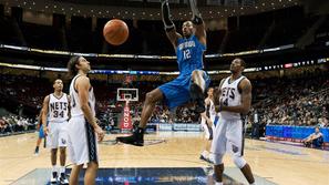 Saša Vujačić Sasa Vujacic Dwight Howard Devin Harris Derrick Favors