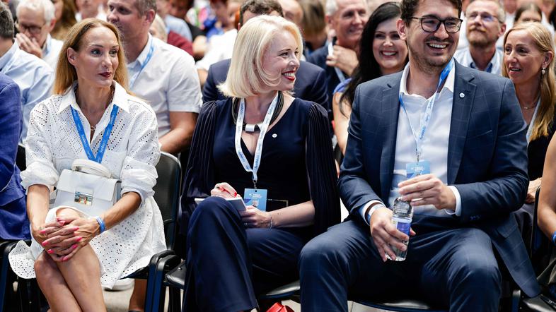 volilni kongres Gibanja Svoboda, meira hot, urška klakočar zupančič