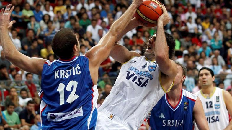 Luis Scola Nenad Krstic