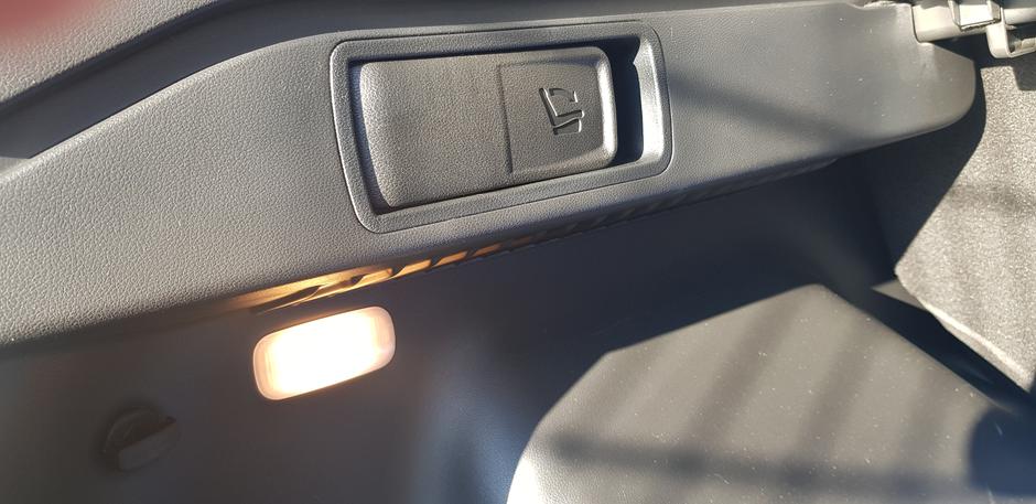 Lučka v avtomobilu | Avtor: Žurnal24 