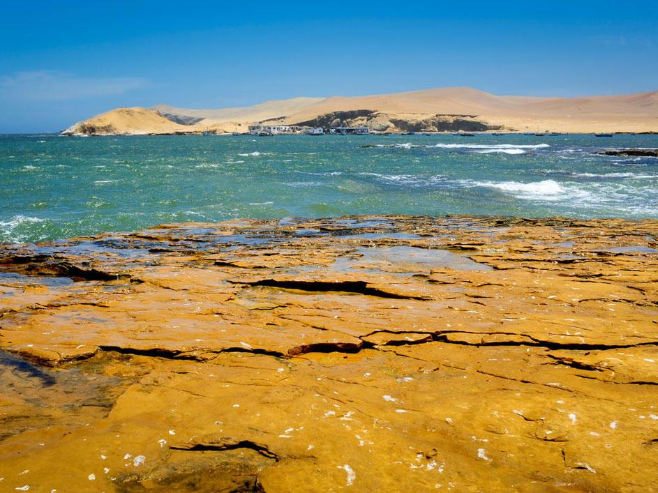 Paracas, Peru