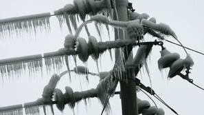 razno 05.02.14. elektrovod, dalnovod, elektricna napeljava, elektrika, An electr