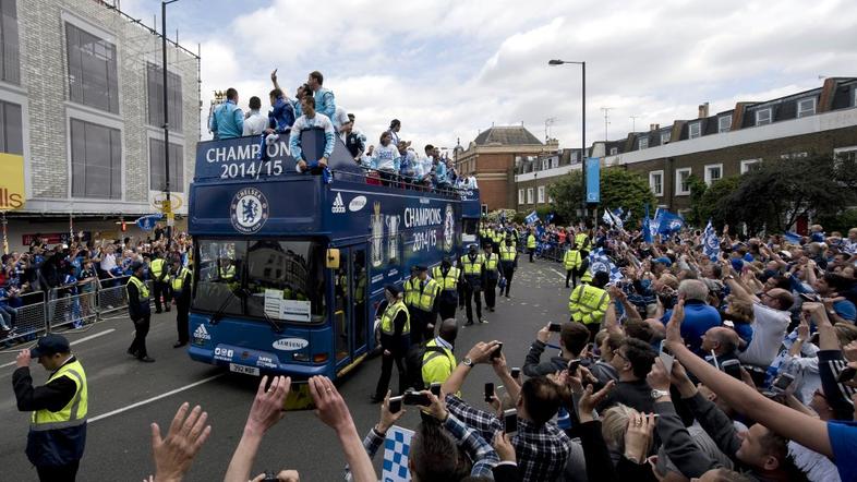 chelsea avtobus