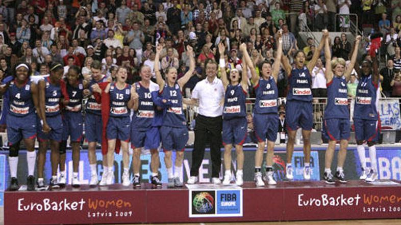Francozinje so se zasluženo veselile prvega naslova evropskih prvakinj.