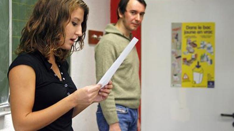 V ponedeljek, na dan obletnice smrti Guya Moqueta, so v številnih šolah prebrali