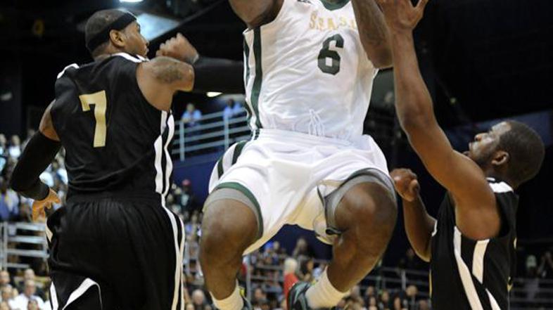 nba dobrodelna tekma james