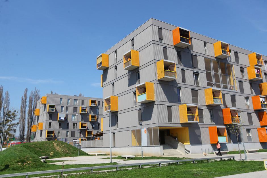 slovenija 18.04.13. socialna stanovanja Maribor, Poljane, bloki, foto: nino verd | Avtor: Nino Verdnik