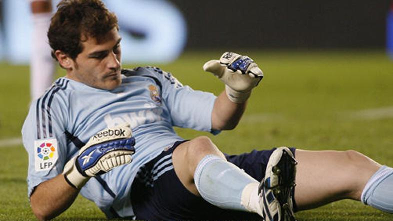 Ko ga je premagal Joan Capdevilla, je vratar Reala iz Madrida Iker Casillas Barc
