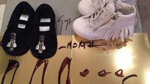 Kim Kardashian Notrth darilo čevlji