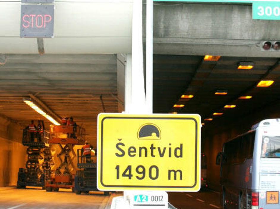 V predoru znova potekajo dela. (Foto: BOBO)