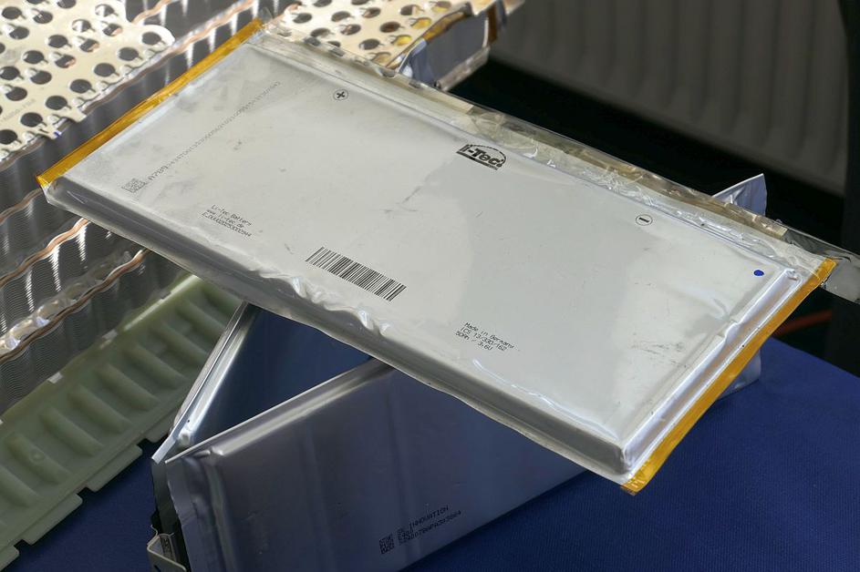 EV clinic, popravila električnih avtomobilov